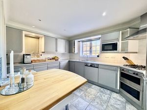 Photo 10- click for photo gallery